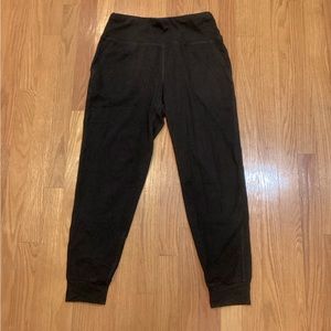 Women’s breathable black joggers